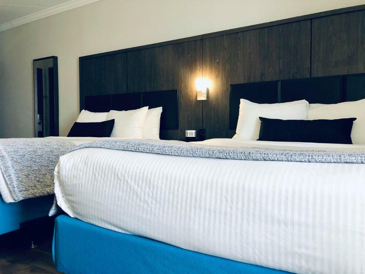 Best Western Laval-Montreal & Conference Centre Buitenkant foto